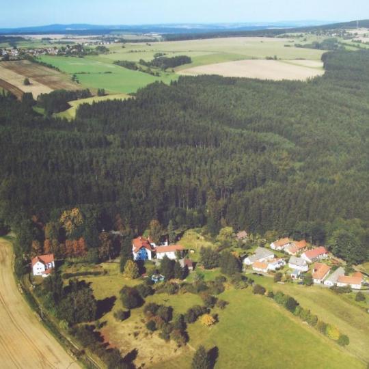 Letecký snímek - místní část Svatá Anna od Jihovýchodu